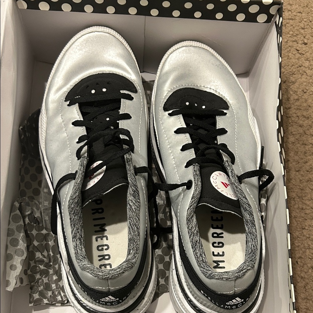 Adidas Stella McCartney Primegreen Silver and Black running sneakers